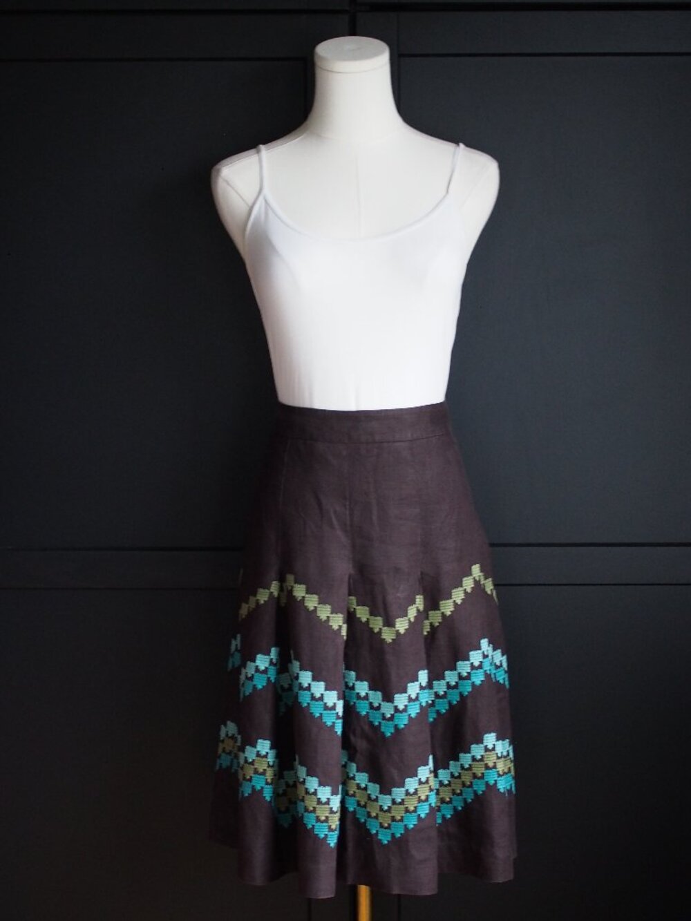 Ann Taylor LOFT | Linen Embroidered A-Line Skirt